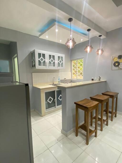 Kuchyň nebo kuchyňský kout v ubytování Apartamentos Melya cerca de la Playa Caleta