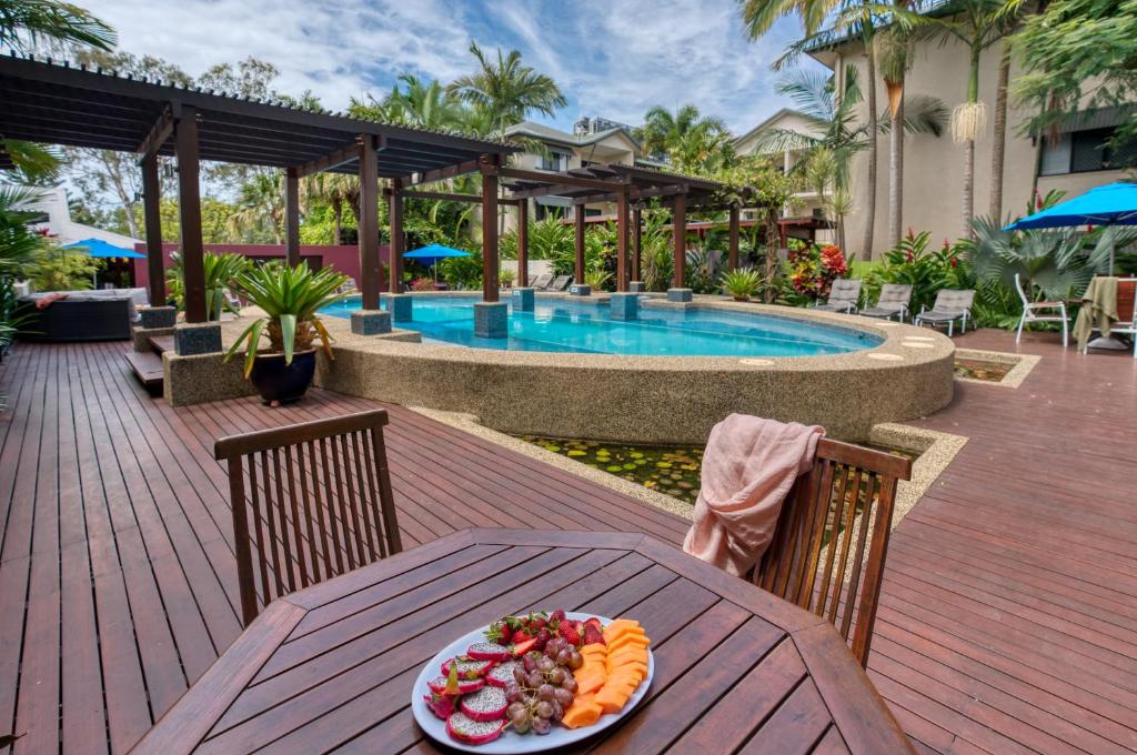 Bazén v ubytování Freestyle Resort Port Douglas nebo v jeho okolí