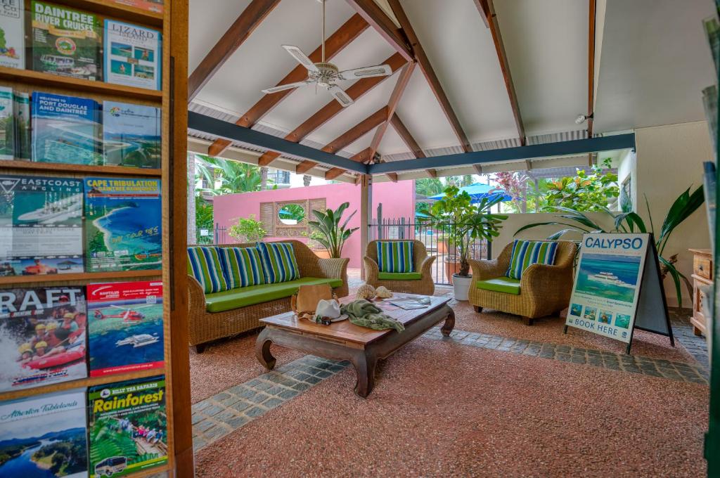 Posezení v ubytování Freestyle Resort Port Douglas