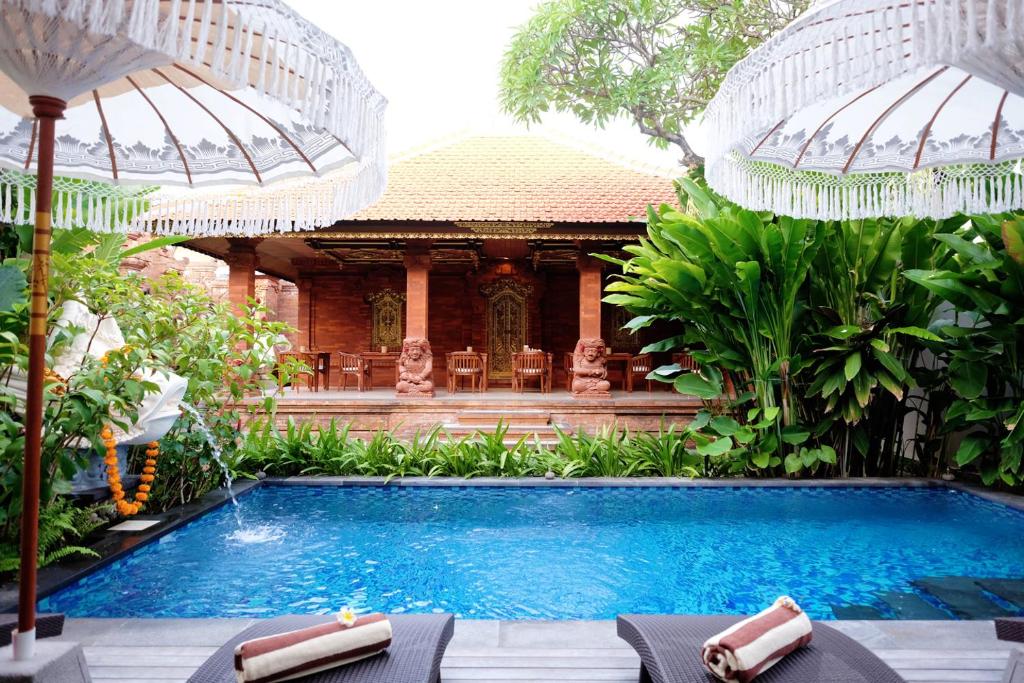 Kayu Sugih Palace - 10