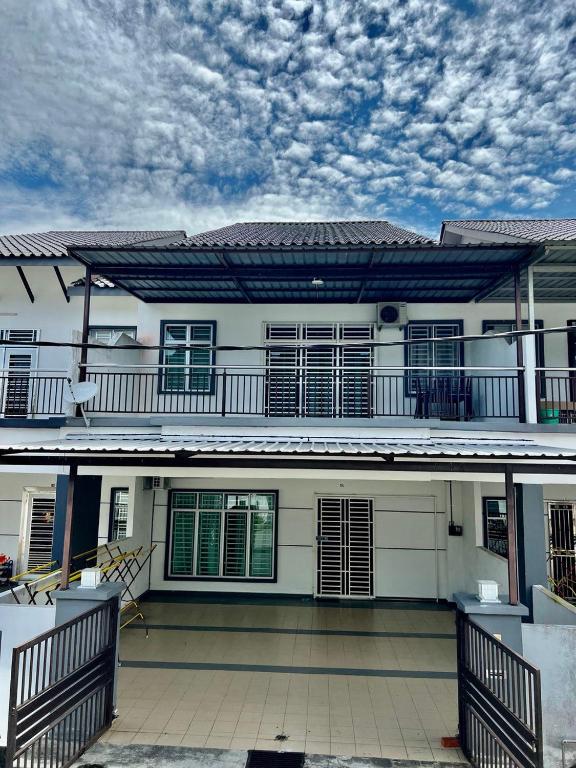Suitetrails - SingBeach holiday house