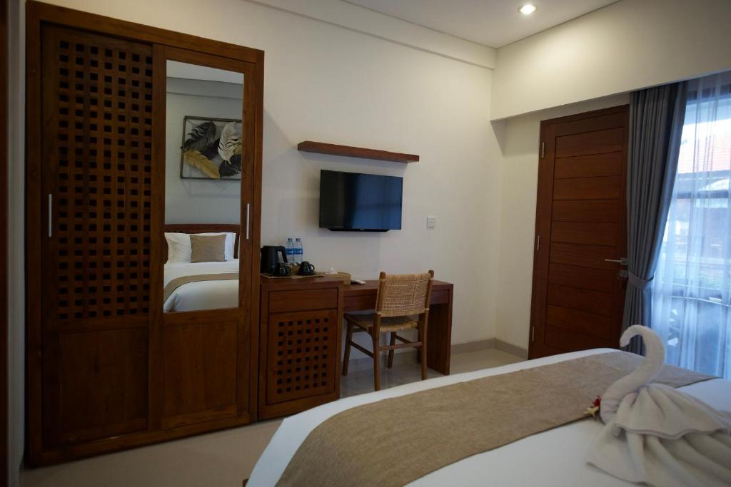 Kayu Sugih Palace - 13