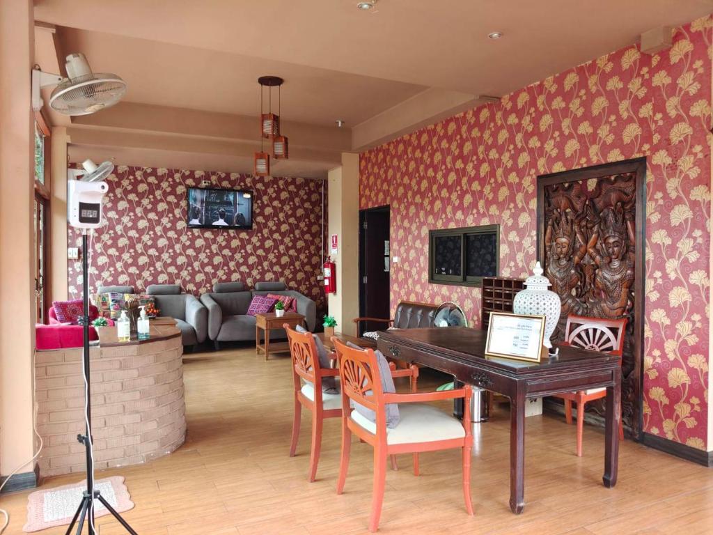 Wualai Boutique by Lanna Oriental