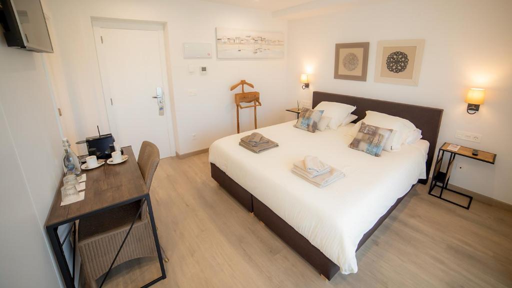 Hotel Boutique Canelobre - Double Room With Mountain View