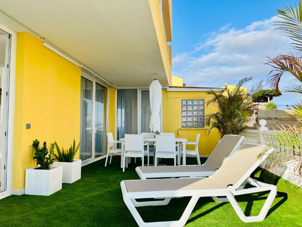 Patio nebo venkovní prostory v ubytování Luxury Sunset Ocean View