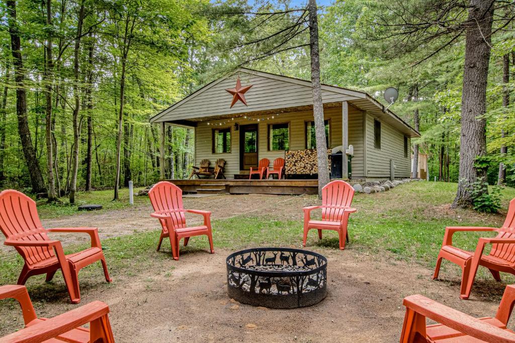 Serene Seclusion, Lac du Flambeau (updated prices 2024)