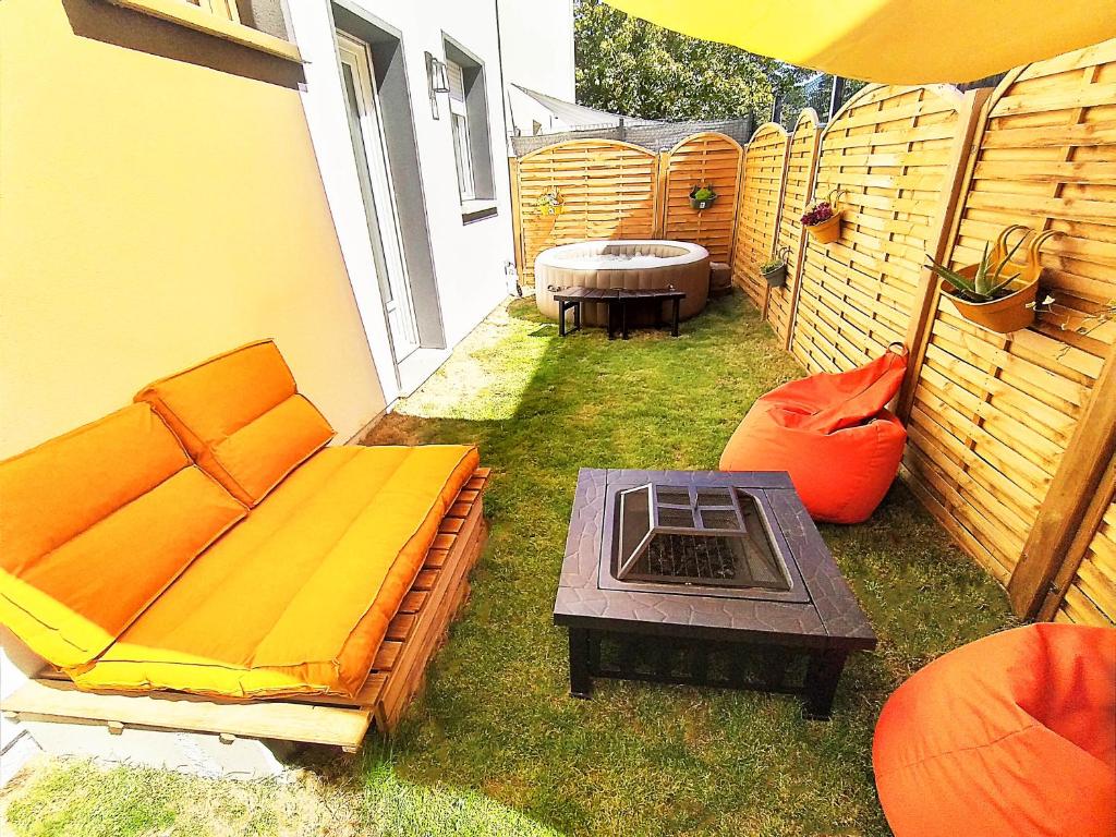 Dream of Mediterranean house, Jacuzzi, BBQ, Délices ensoleillés - Suite With Hot Tub