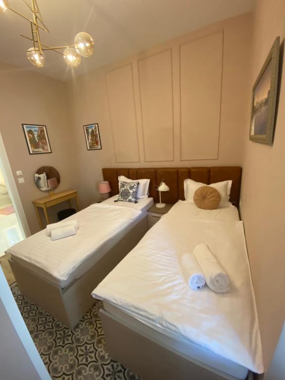 Center De Lux Studios “ Zara “ - 11