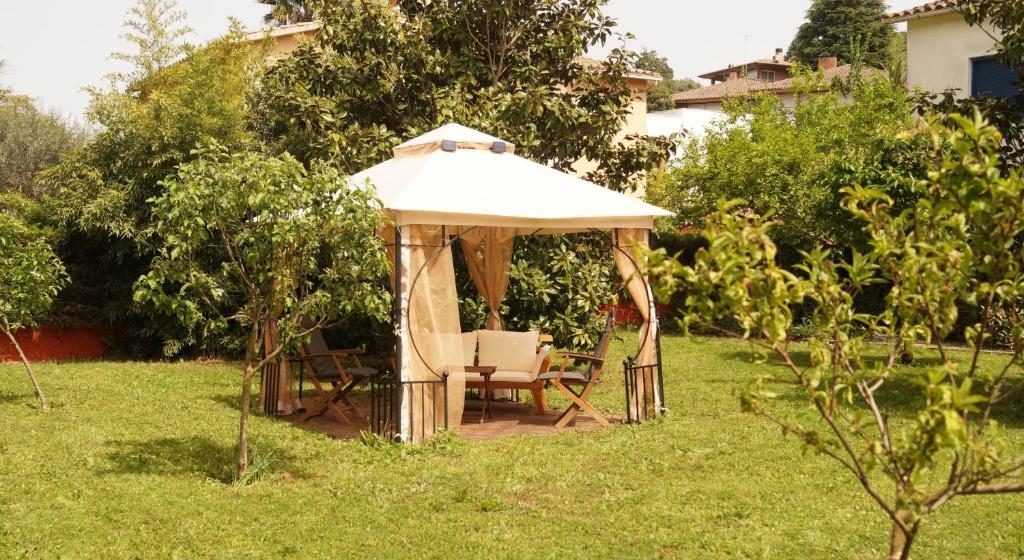 Vonkajšia záhrada v ubytovaní Apartamento con encanto Can Brugada