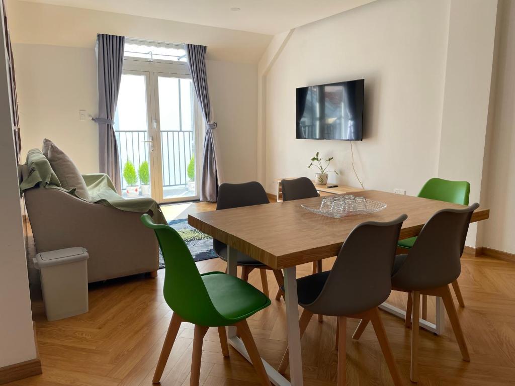 TV/trung tâm giải trí tại Feliz Dalat Homestay