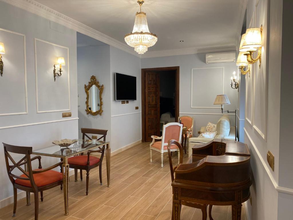 SUITES SAN ESTEBAN 16 Real, Seville – Updated 2023 Prices