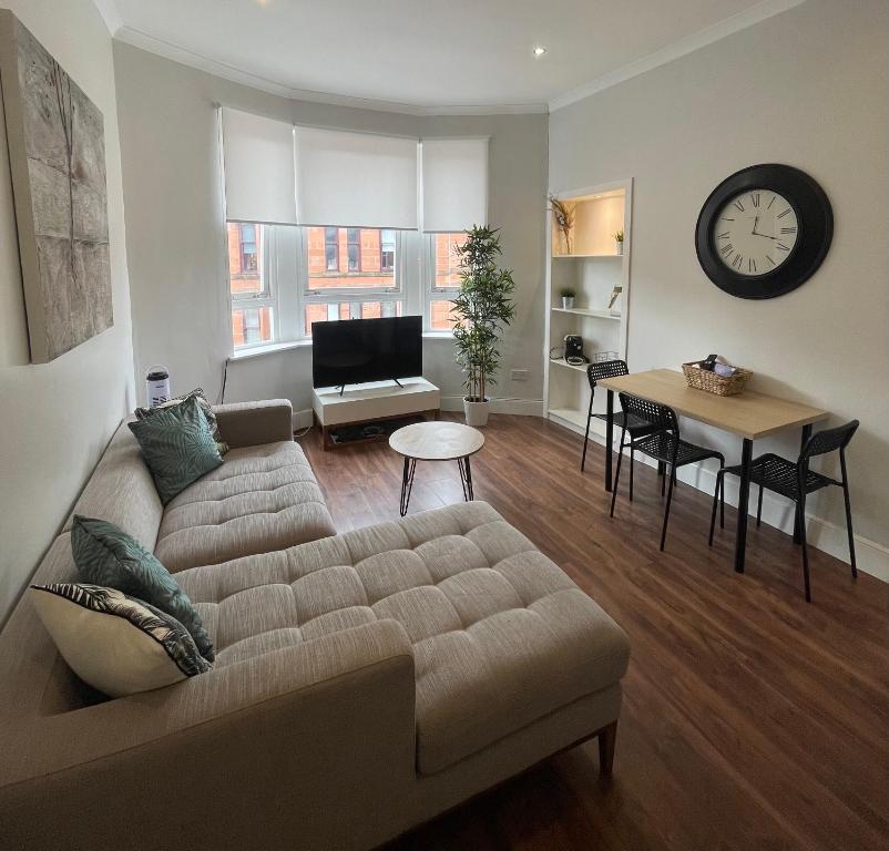 2 bedroom flat in Glasgow West End, Glasgow (updated prices 2024)