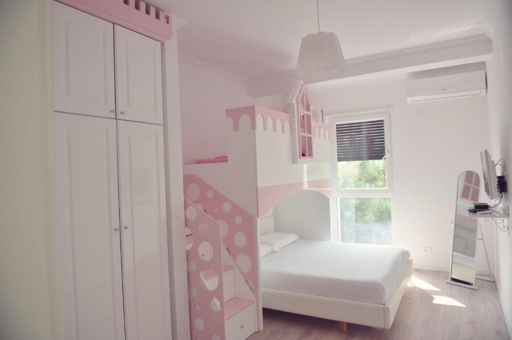 Valamar Apartament - Image 2