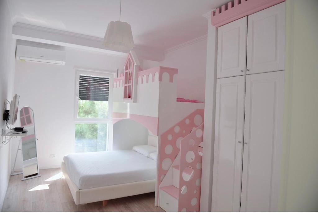 Valamar Apartament - Image 9