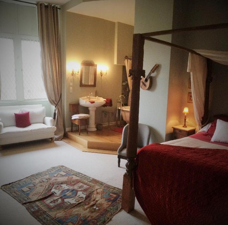 Chateau de Maumont - Tweepersoonskamer Met Bad