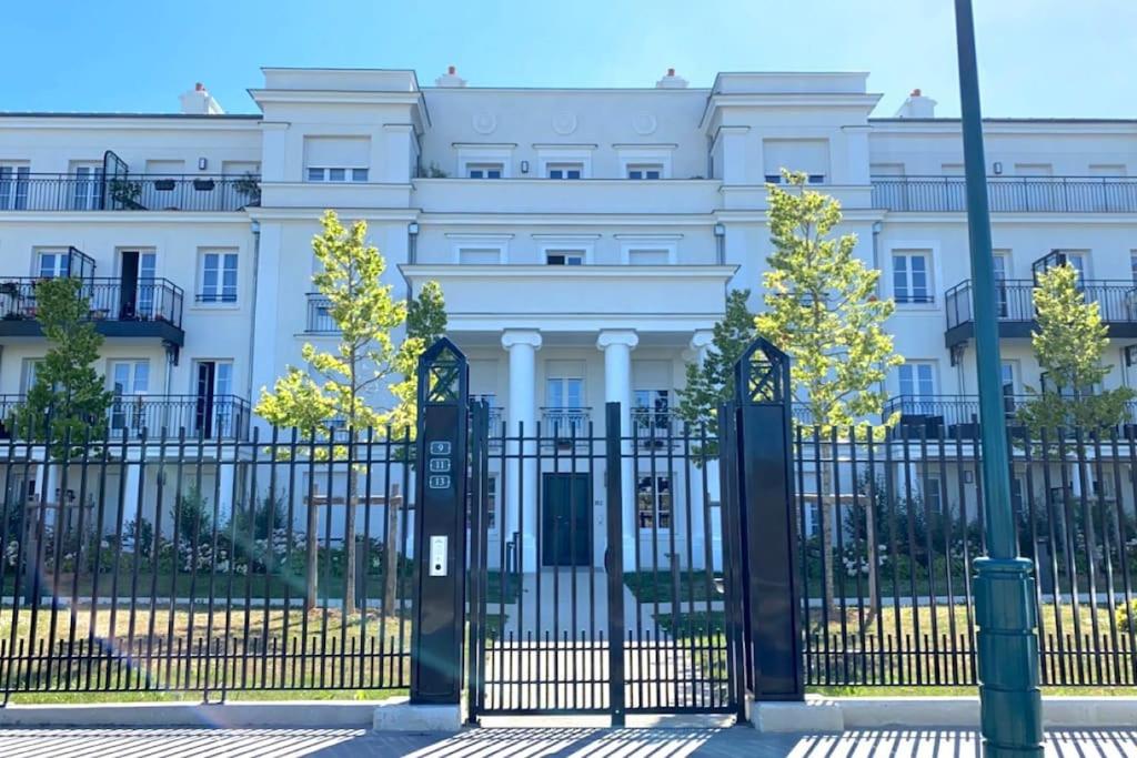 Budynek, w którym mieści się apartament