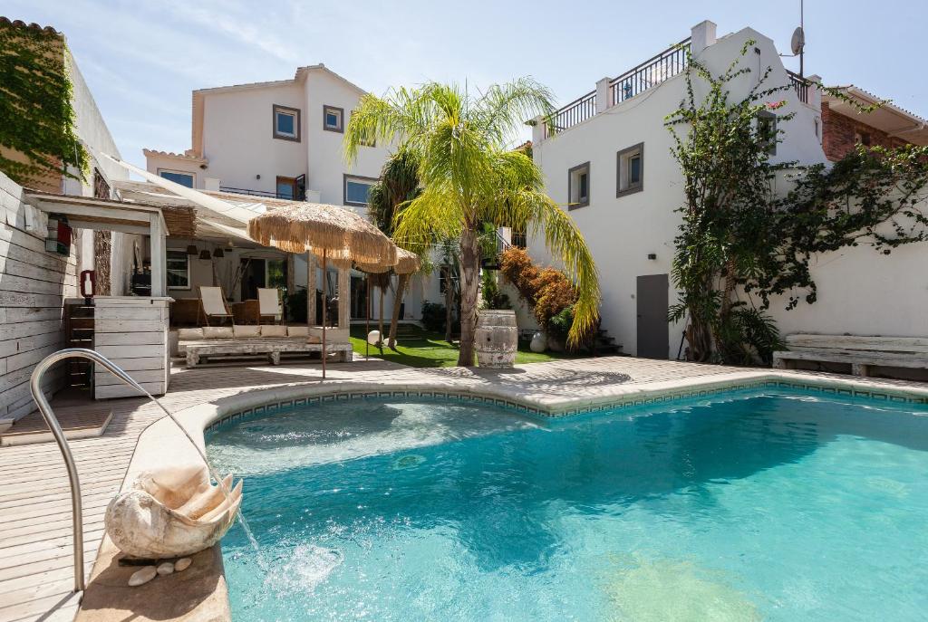 Booking.com: Villa unica en playa de Barcelona , Premiá de ...