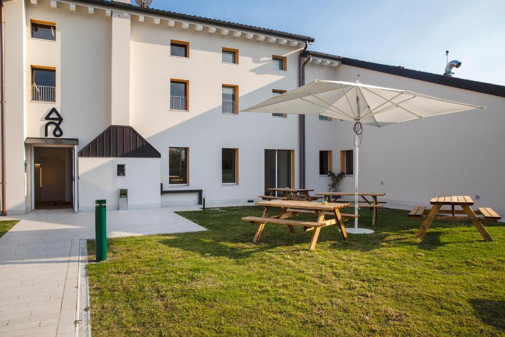 Budynek, w którym mieści się hostel