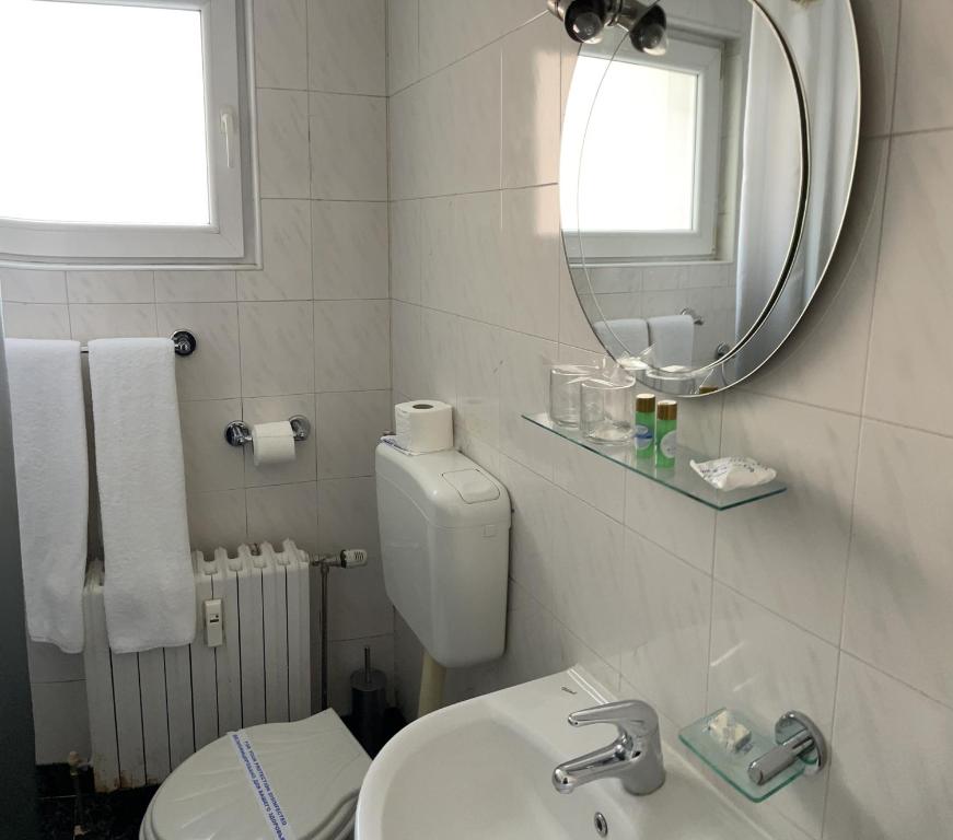 Koupelna v ubytování Hotel Rotasar