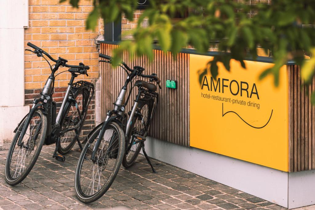 Jízda na kole v ubytování Hotel Amfora nebo okolí