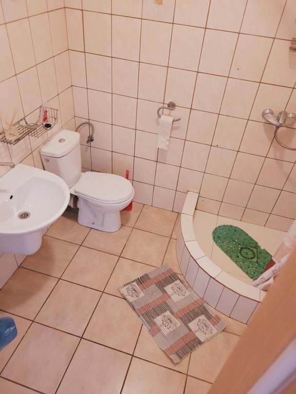 Kúpeľňa v ubytovaní Delmajk - pokoje pracownicze