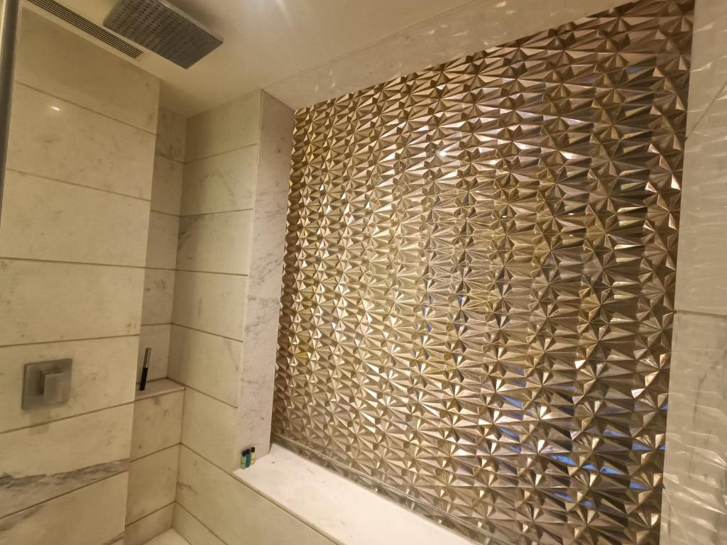 Koupelna v ubytování Boulevard by Design Hotel Chennai