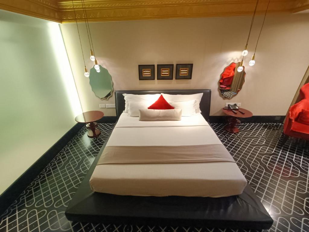 Postel nebo postele na pokoji v ubytování Boulevard by Design Hotel Chennai