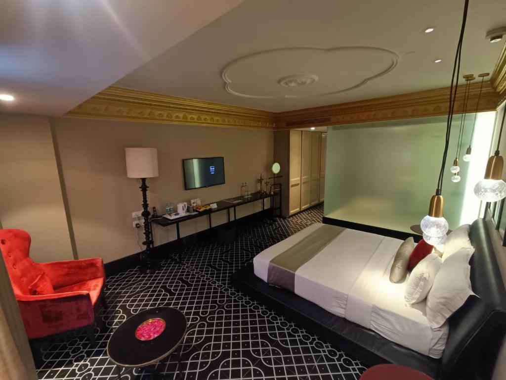 Postel nebo postele na pokoji v ubytování Boulevard by Design Hotel Chennai