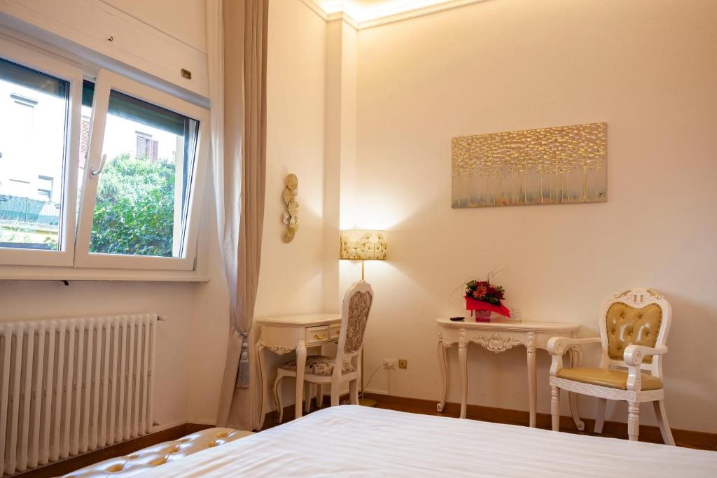 Villa Royal B&B - Double Or Twin Room With Private External Bathroom