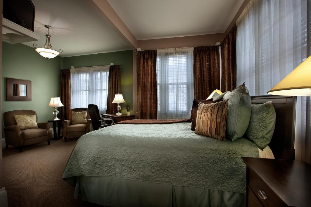 Grant Street Inn - Bloomington - Queen Room - Non-Smoking