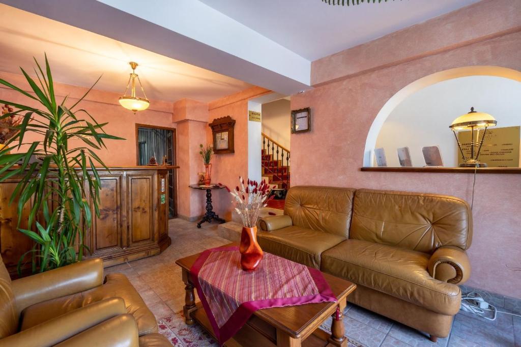 Villa-Hotel Escala - Resim 20