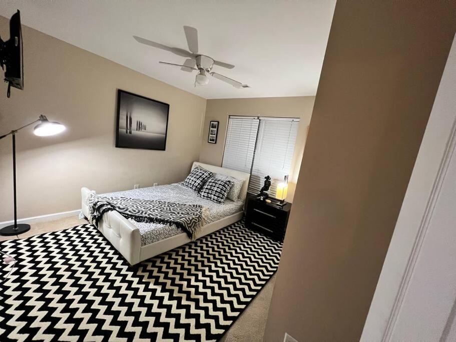 THE PERFECT Greensboro Escape - Housity