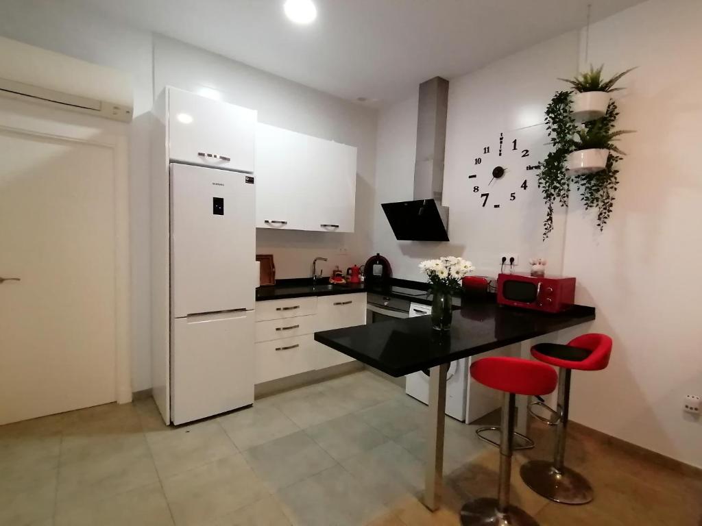 Galeriebild der Unterkunft Apartamento Suite CALETA in Cádiz