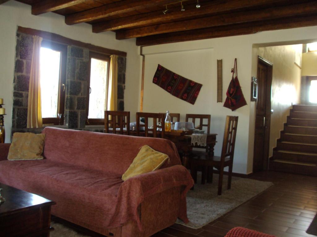 Część wypoczynkowa w obiekcie Guest House Pantos Kairou