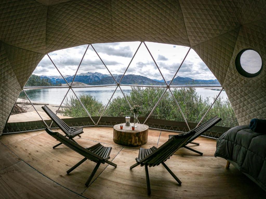 Isla VIctoria Folk Camp