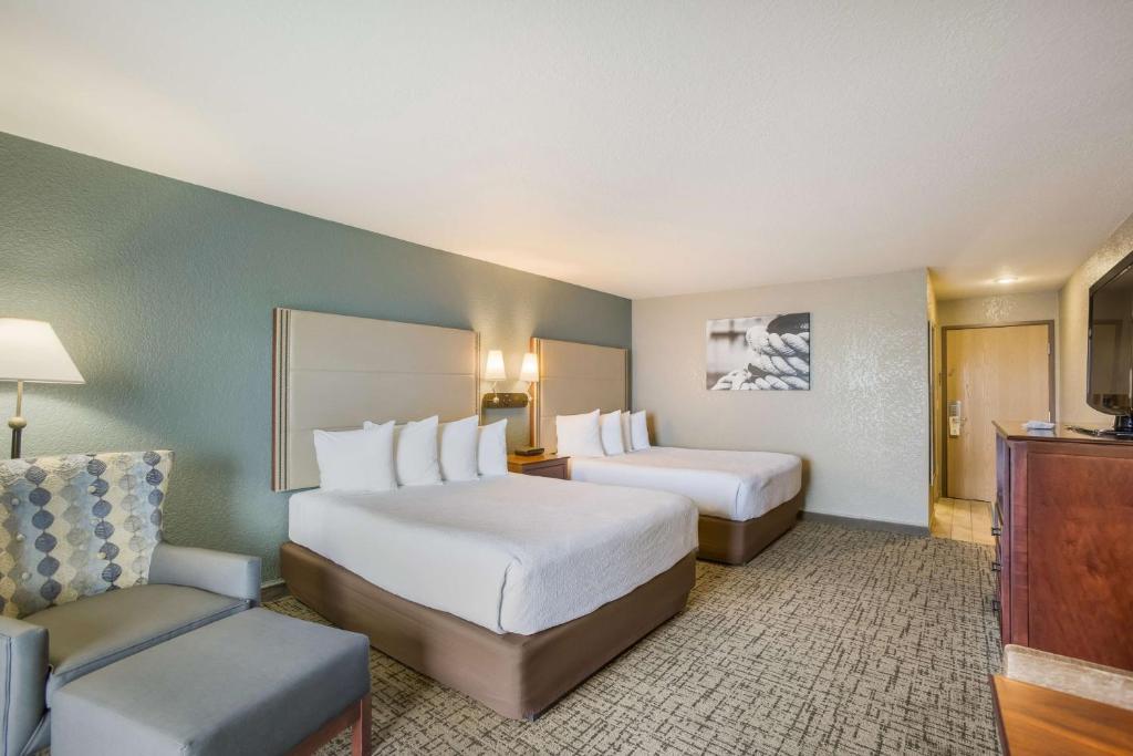 Best Western Harbour Pointe Lakefront - Appartement 2 Chambres, 3 Lits Queen-Size Et Patio