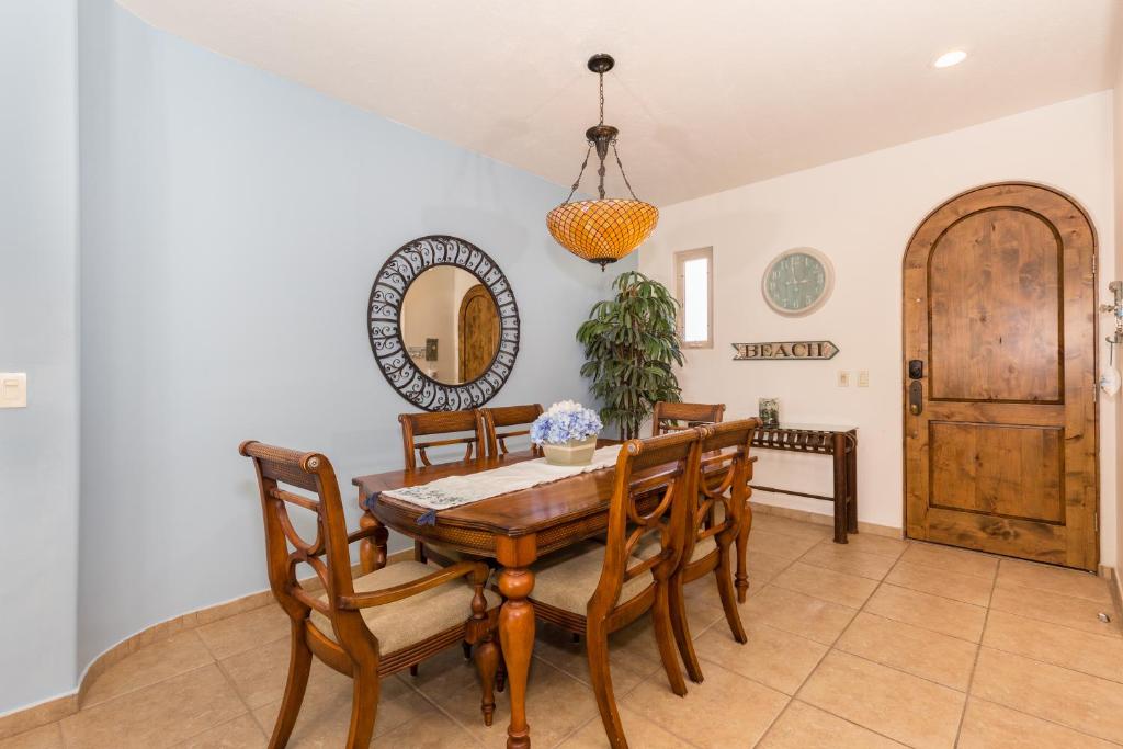 Bella Sirena Luxury Condo 205-B photo