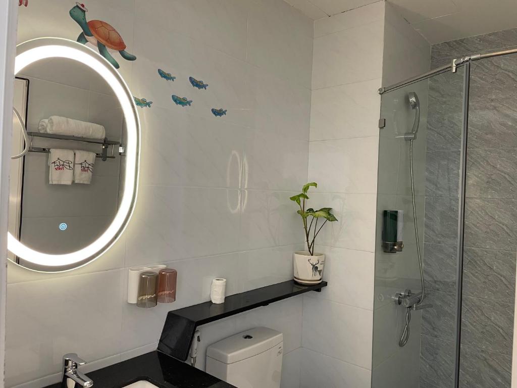 Phòng tắm tại Feliz Dalat Homestay