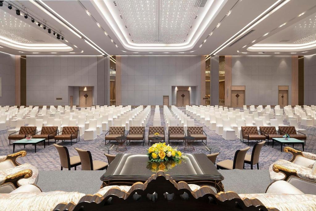 Asawin Grand Convention Hotel - Resim 14