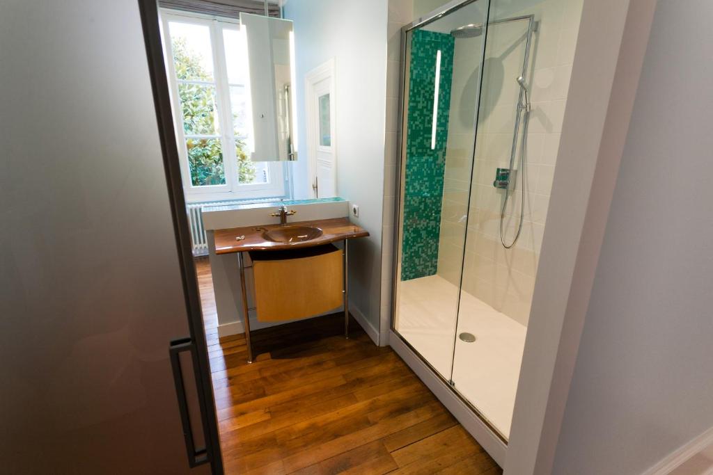 La Maison Jules - Superior Double Or Twin Room With Street View