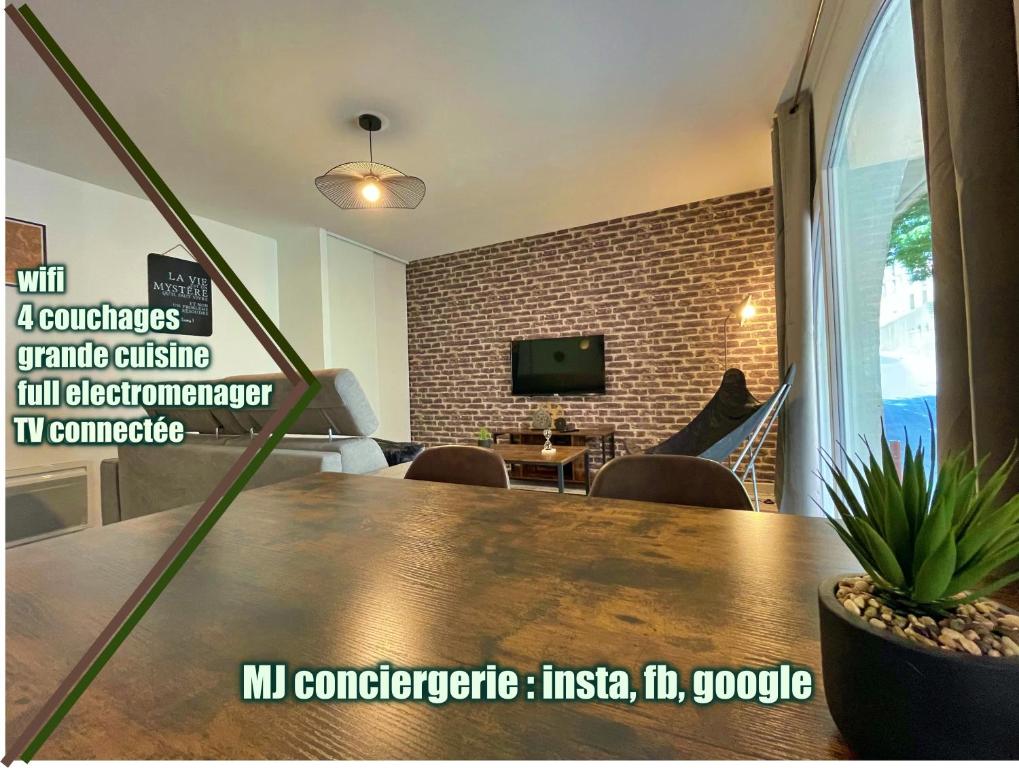 Draguignan, centre ville wifi jolie deco - Housity