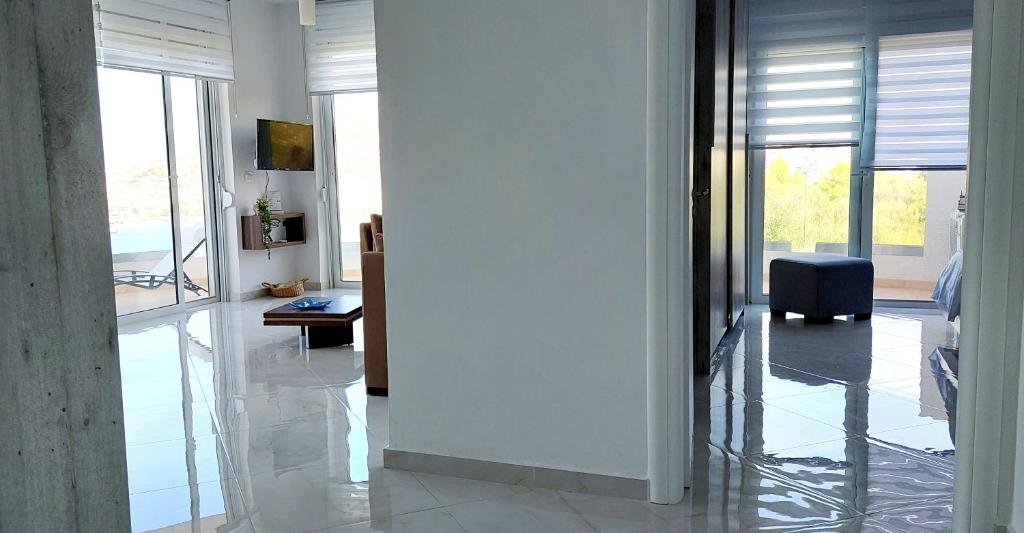 Cirasola Home - White Residence 1 - Imazhi 4