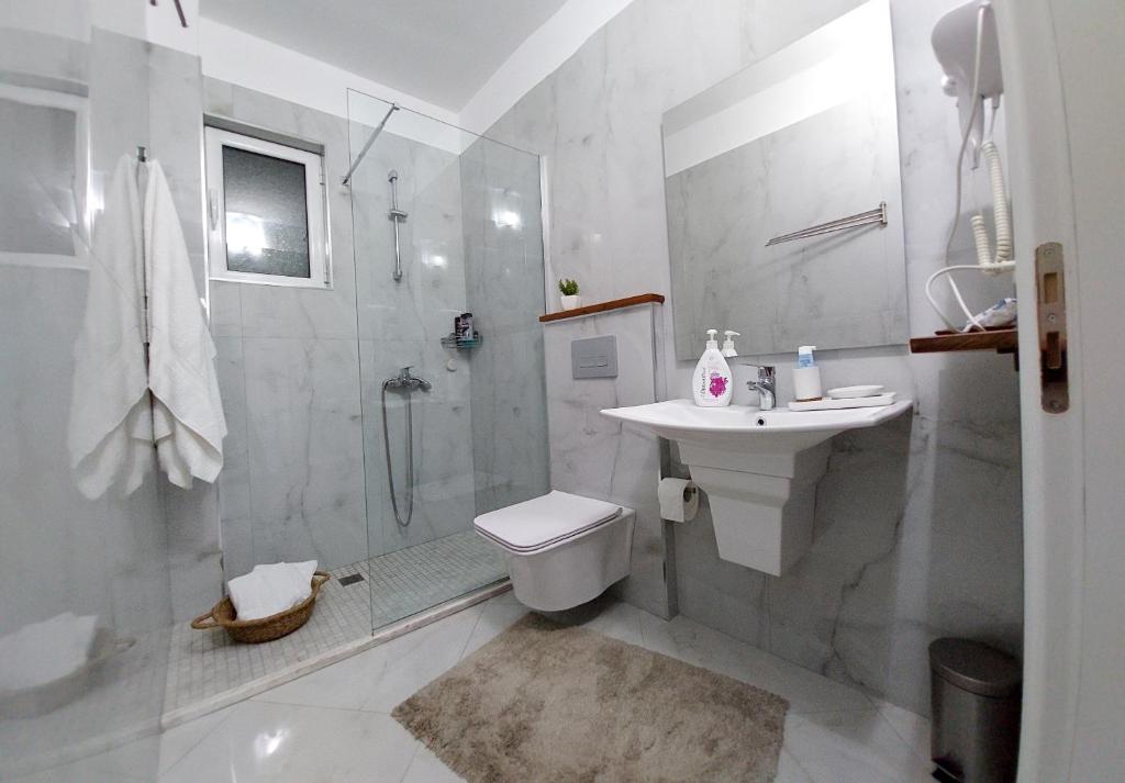 Cirasola Home - White Residence 1 - Imazhi 2