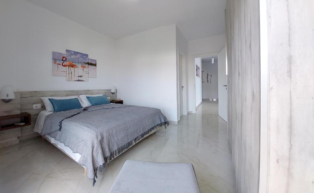 Cirasola Home - White Residence 1 - Imazhi 5