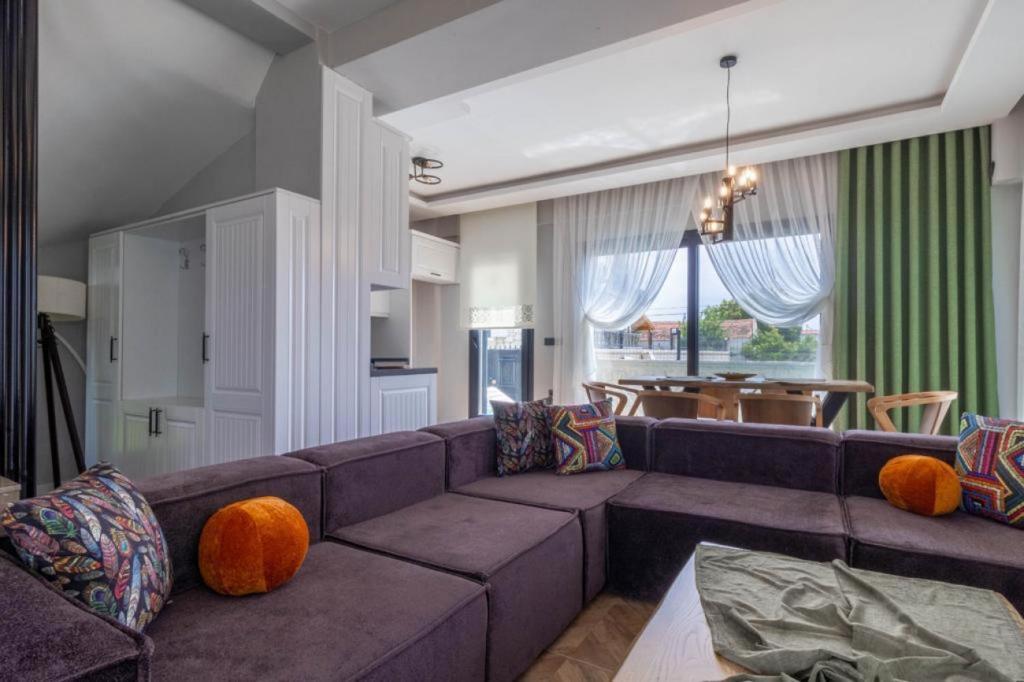 Lovely House with Private Pool in Urla Izmir - Housity