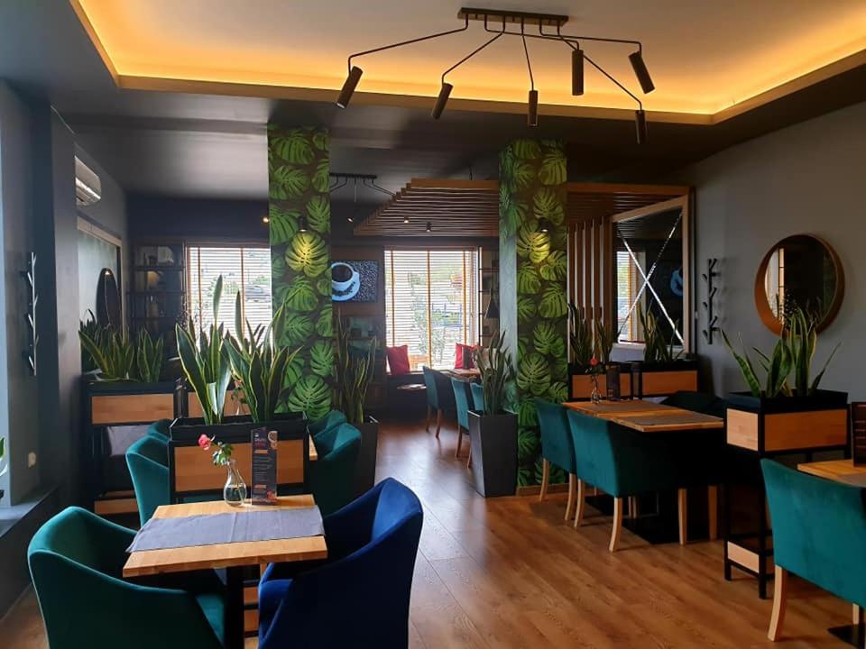 Garden Zajazd - Resim 35