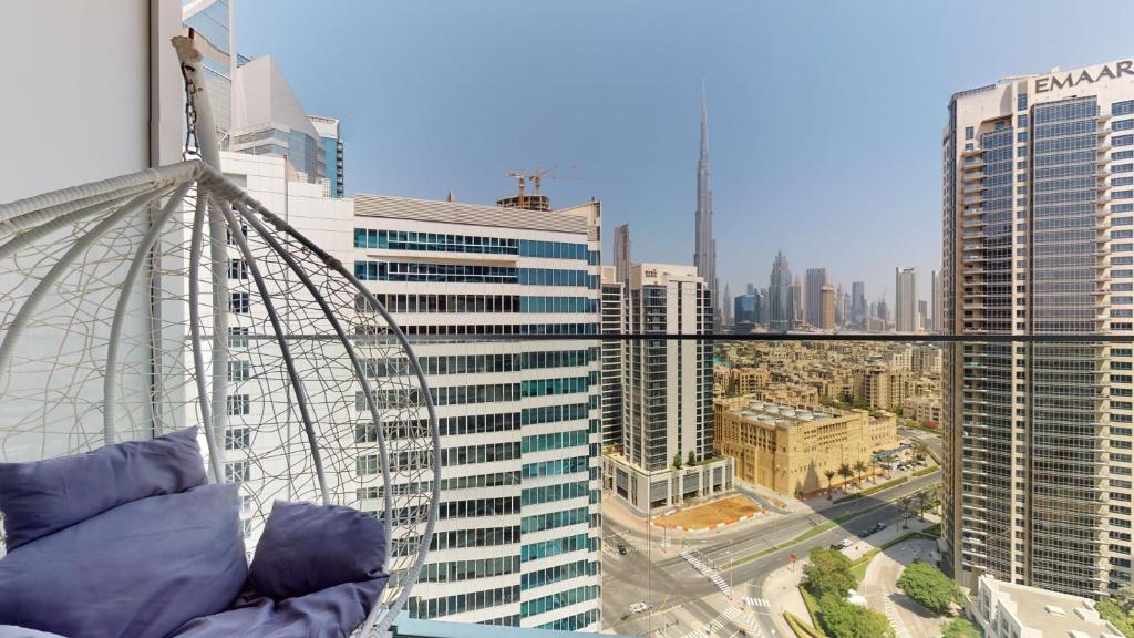 Nespecifikovaný výhled na destinaci Dubaj nebo výhled na město při pohledu z apartmánu
