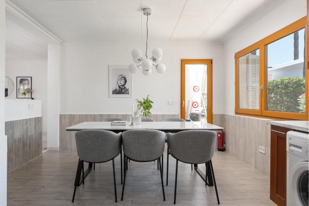Fotografie z fotogalerie ubytování VILLA CLAUDINE v destinaci Port d'Alcúdia
