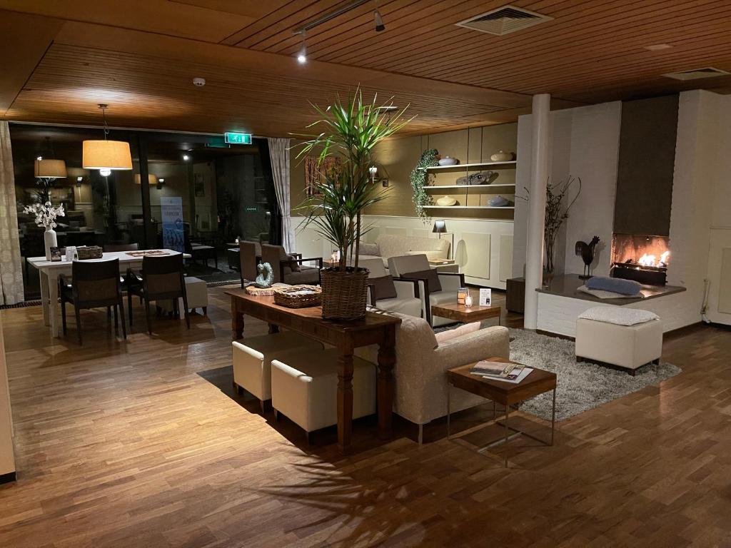Posezení v ubytování Fletcher Hotel-Restaurant Wolfheze