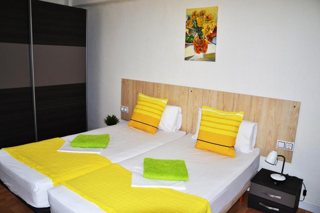 Postel nebo postele na pokoji v ubytování Double cozy room. Ruzafa - perfect place to stay